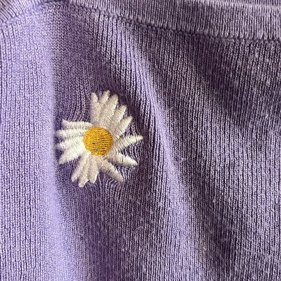 Full Tilt daisy Y2K sweater crop tank top - Picture 2 of 4